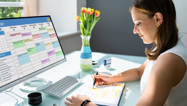 The Ultimate Guide to Flextime: What it is, types, benefits, and best practices
