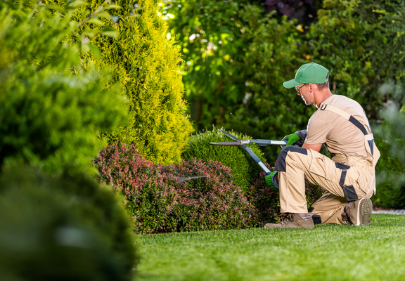 best-time-clock-software-for-landscaping-hero