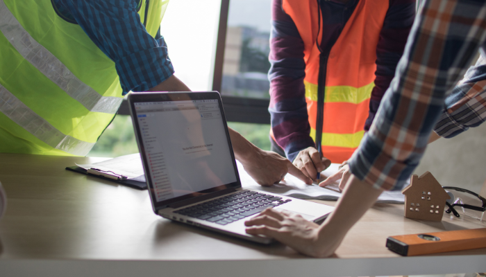 common-problems-of-time-tracking-in-construction-hero