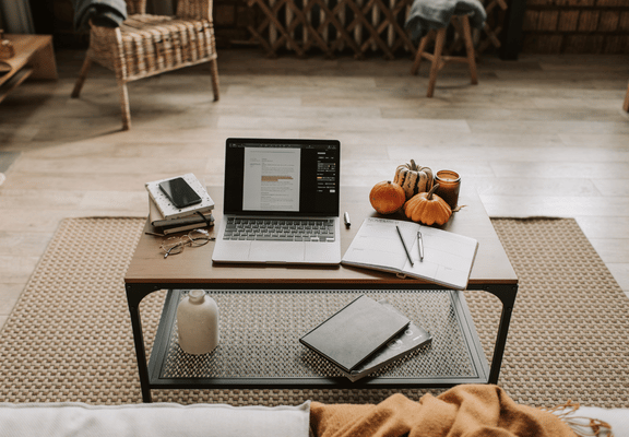 how-to-manage-remote-employees-hero