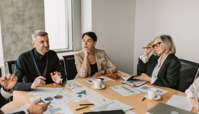 should-you-track-time-for-salaried-exempt-employees-hero